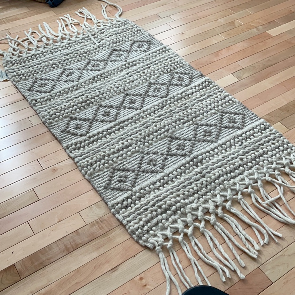 Knit bohemian accent rug